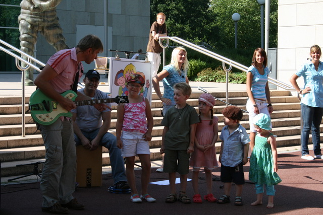 gal/2009/2009 Kinderfest Folkwang - Kinder fuehren Kinder 15.09/IMG_7999.JPG